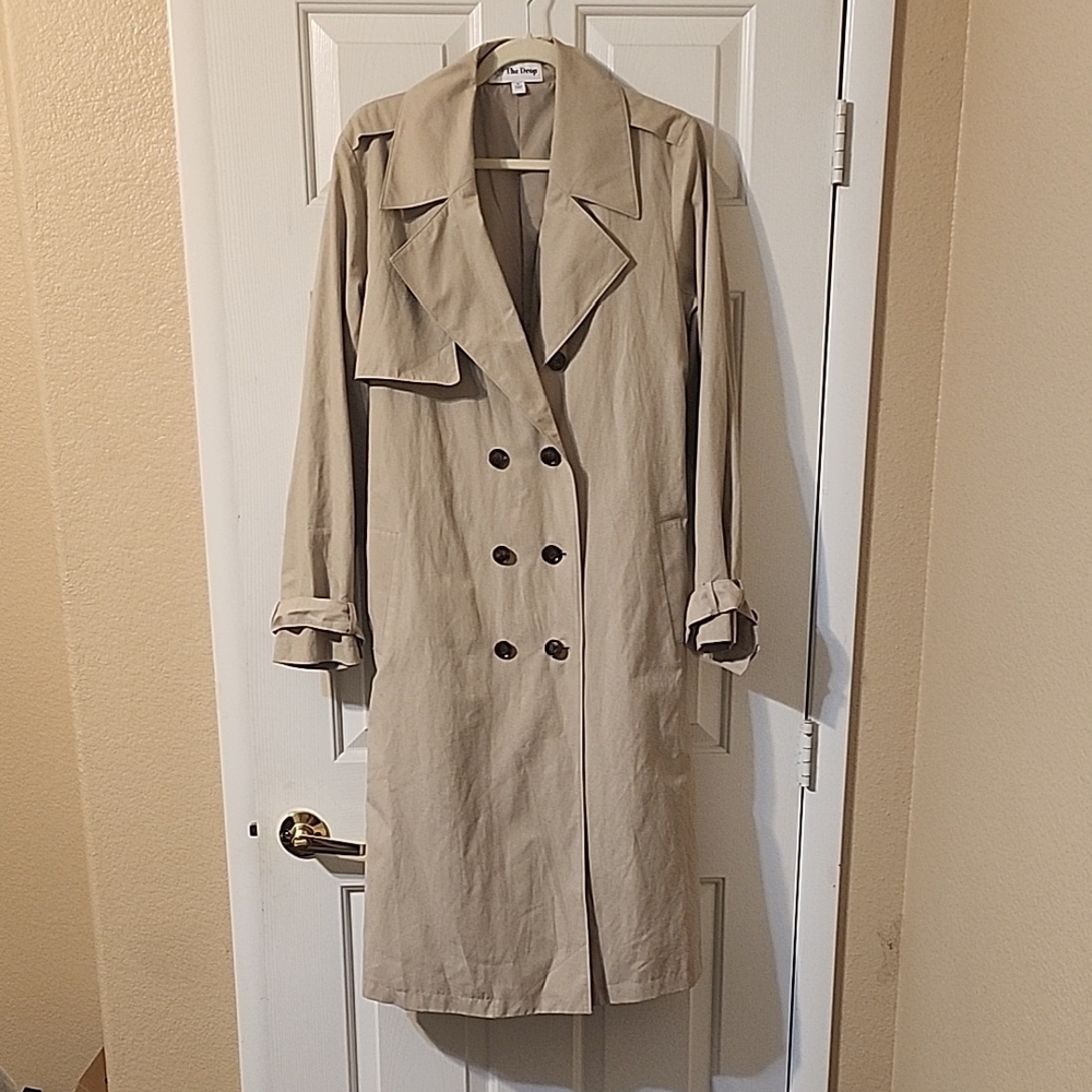 Classic Trench Coat | Size Medium